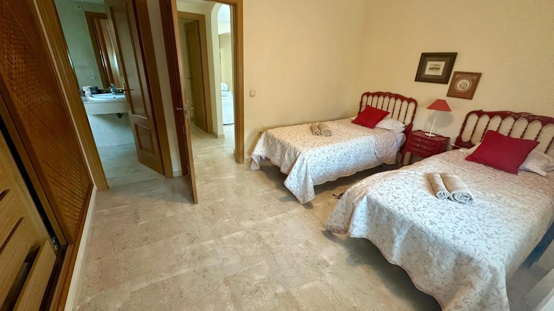 Costalita Playa Apartment Estepona