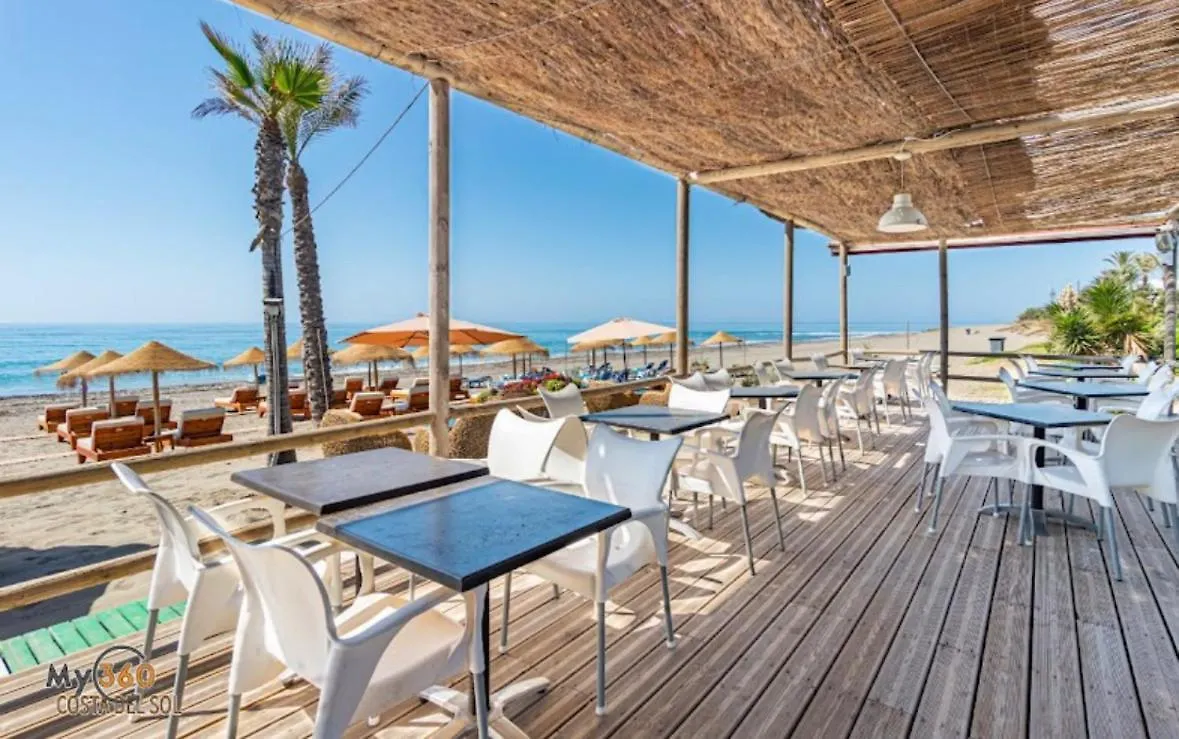 Costalita Playa Apartment Estepona